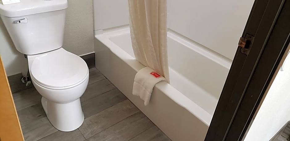 Econo Lodge Cedar Rapids South