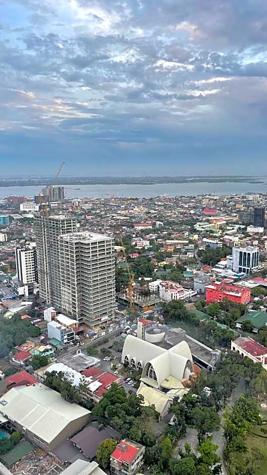 Deluxe Unit Sea View Horizon 101 Cebu