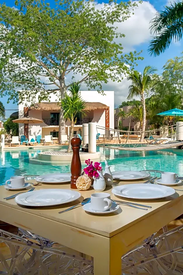 Casa Kaoba Hotel & Suites