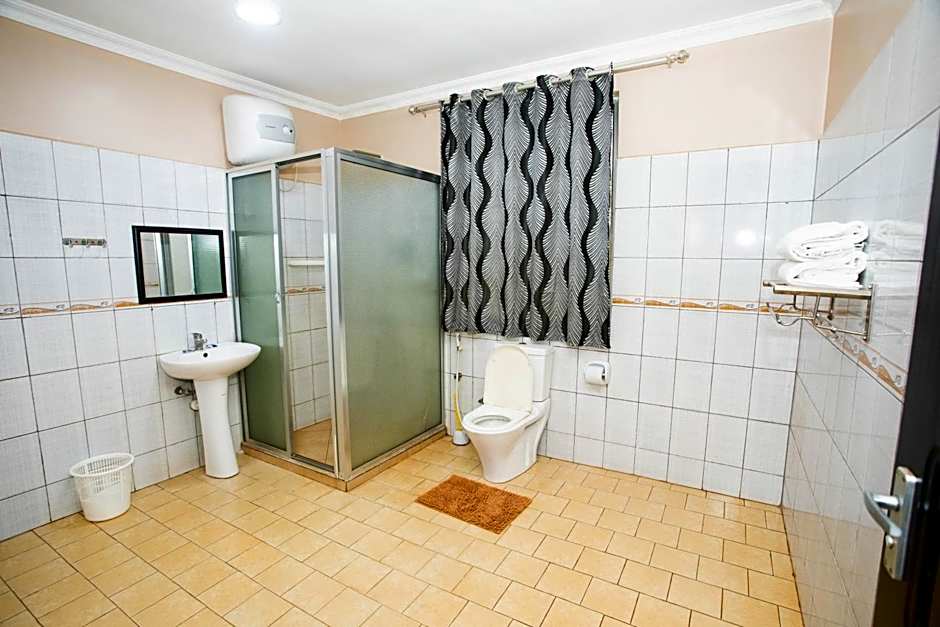 Keys Hotel Mbokomu Branch