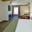 Holiday Inn Express Hotel & Suites Laurinburg