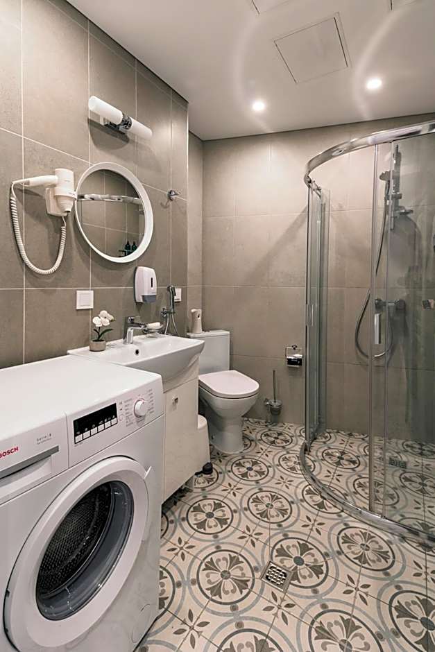 J14A I Rooms & Apartments AUTOMATED SELF CHECK-IN