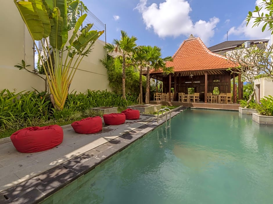 Hotel Dafam Savvoya Seminyak