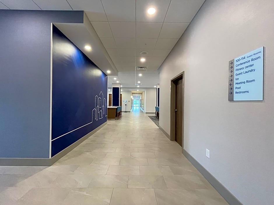 Holiday Inn Express and Suites Ft. Smith Airport By IHG