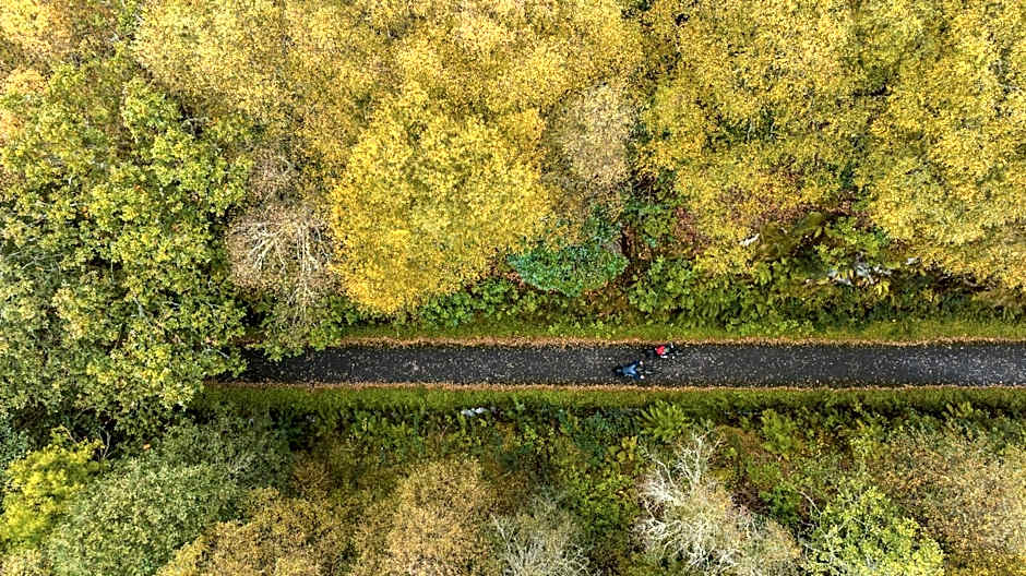 RiverBeds - Luxury Wee Lodges with Hot Tubs