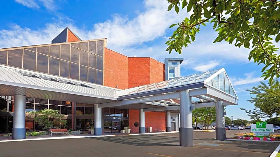 Holiday Inn Oakville Centre By IHG