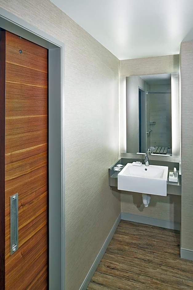 The Del Monte Lodge Renaissance by Marriott Rochester Hotel & Spa