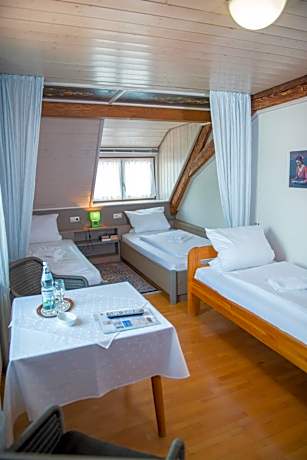 Triple Room with Private Bathroom