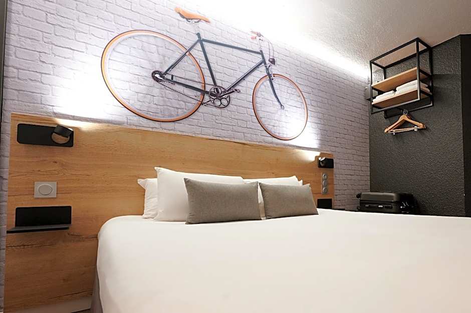 Kyriad Hotel Laval