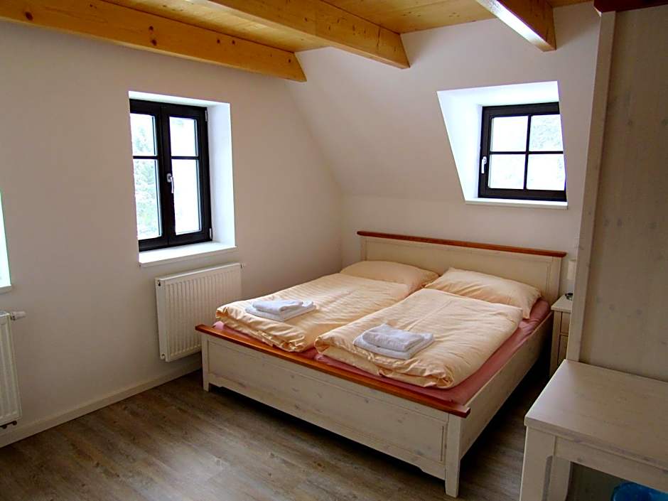 Rodinný hotel Pod Bílou skálou