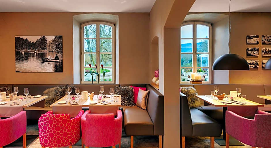 Nells Park Hotel