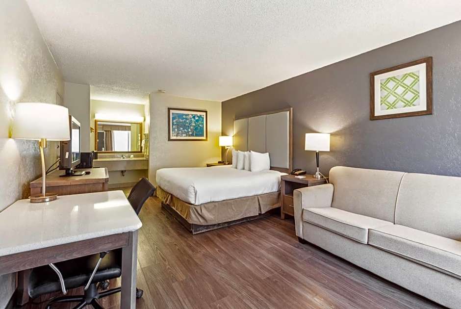 Ramada by Wyndham Houma