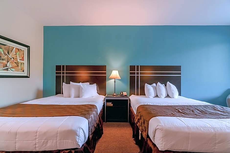 Moulton Inn & Suites By OYO