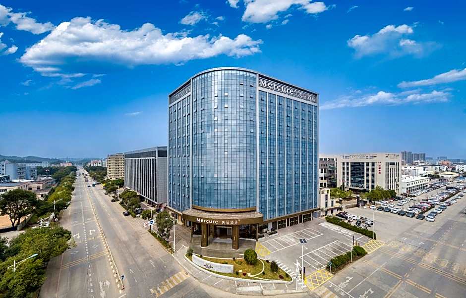 Vienna Hotel Dongguan Song Flower Lake