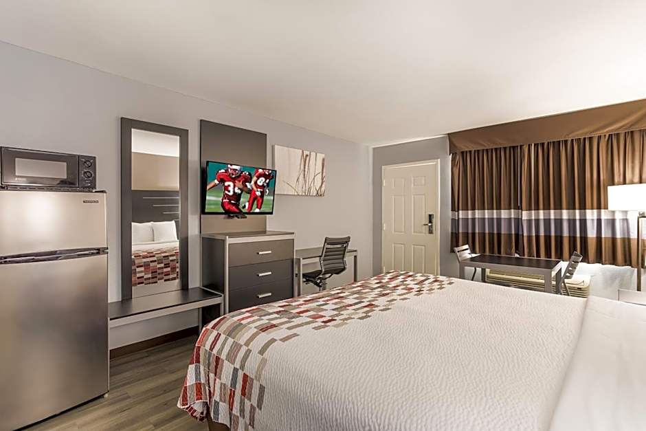 Red Roof Inn & Suites Athens, AL