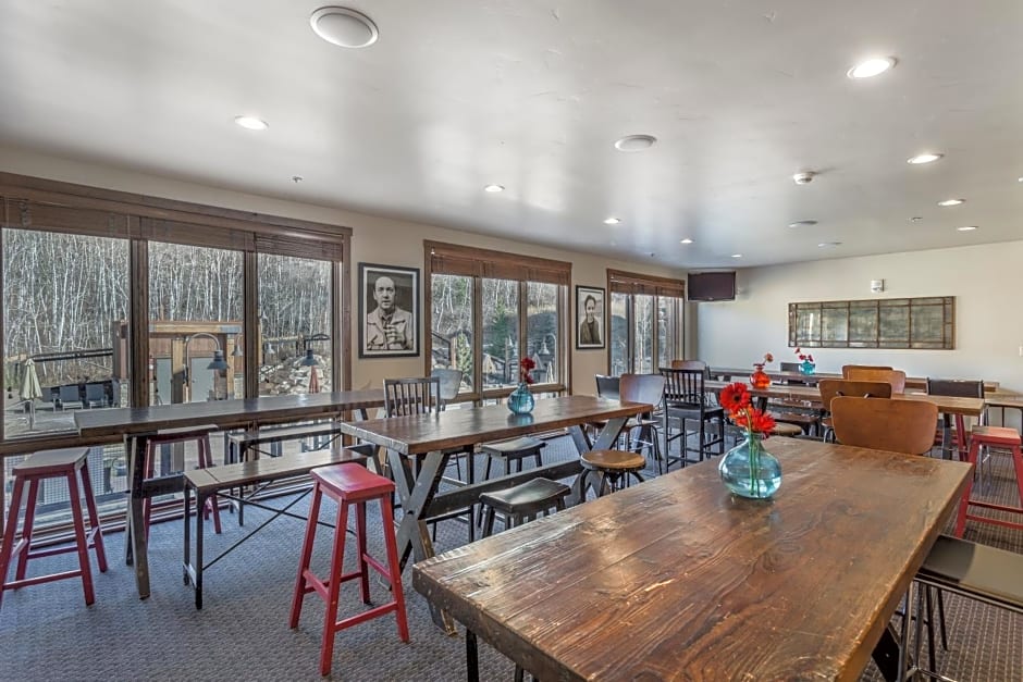 Silver Baron Lodge