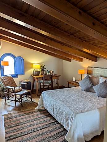 Hostal de la Plaça - Hotel Boutique