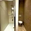 OneLuxStay near Fashion District