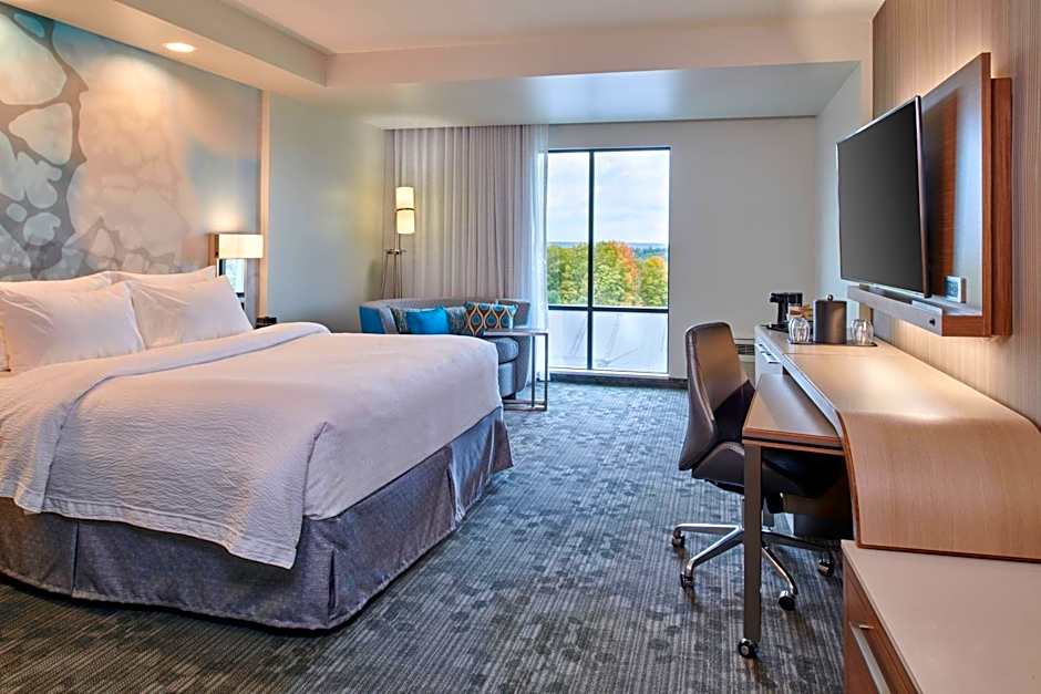 Courtyard by Marriott Petoskey