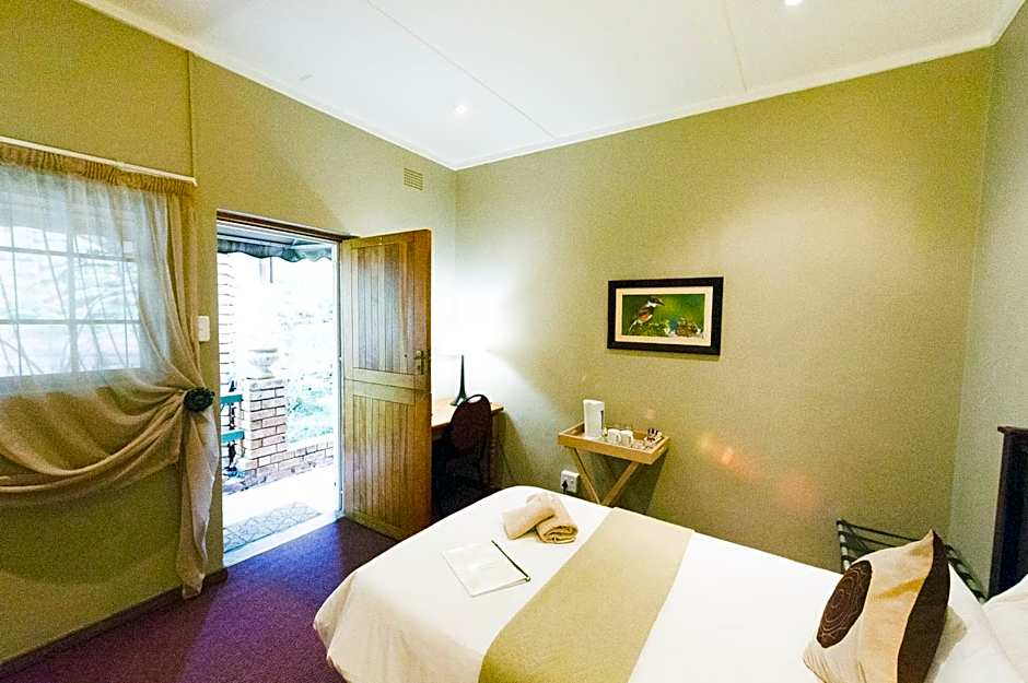 Amper Bo Guest House