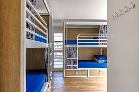 Bed in 6-Bed Mixed Dormitory Room