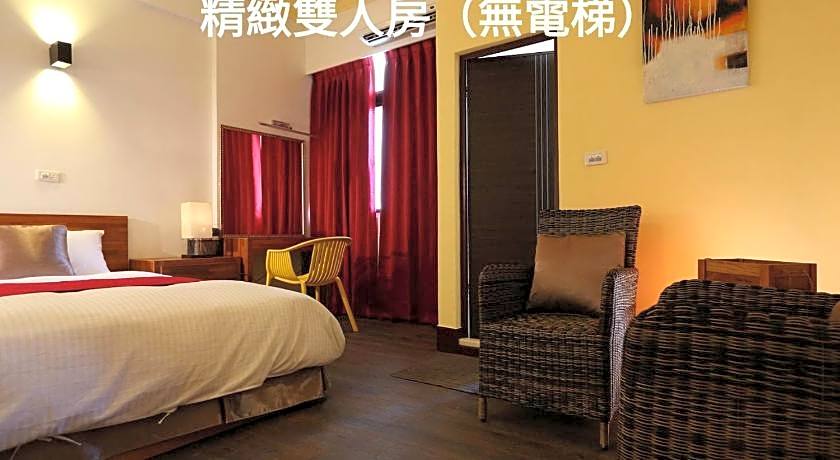 角舍背包客棧 -近火車站