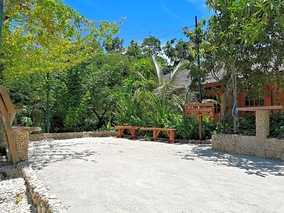 Nakabalo Guesthouse & Restaurant