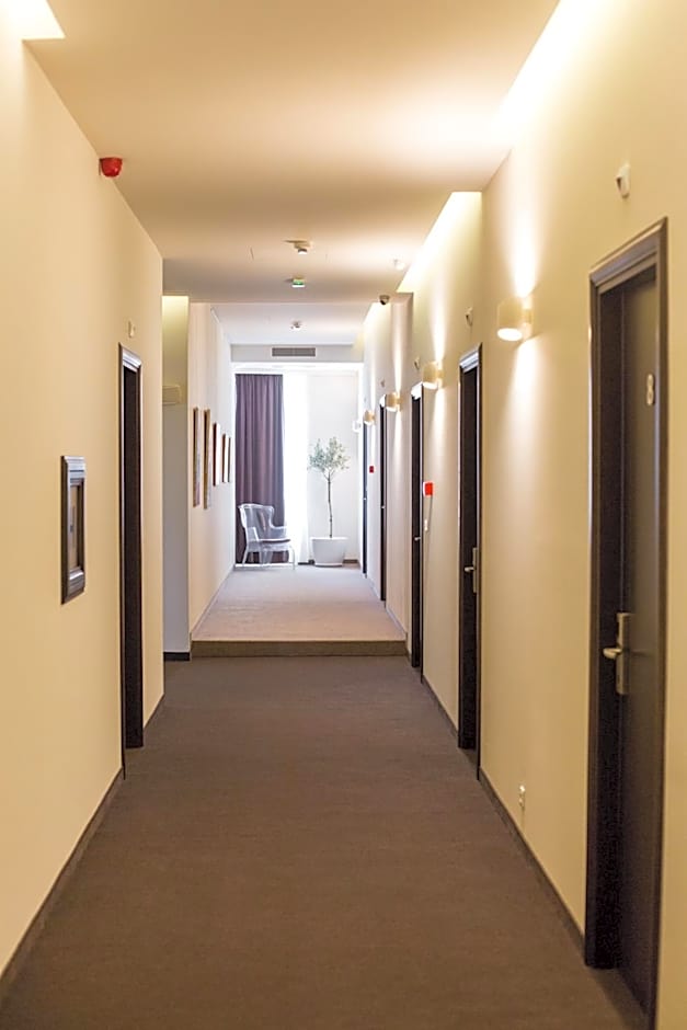 Hotel Grand Hedonist