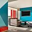 avid hotels MILWAUKEE WEST - WAUKESHA