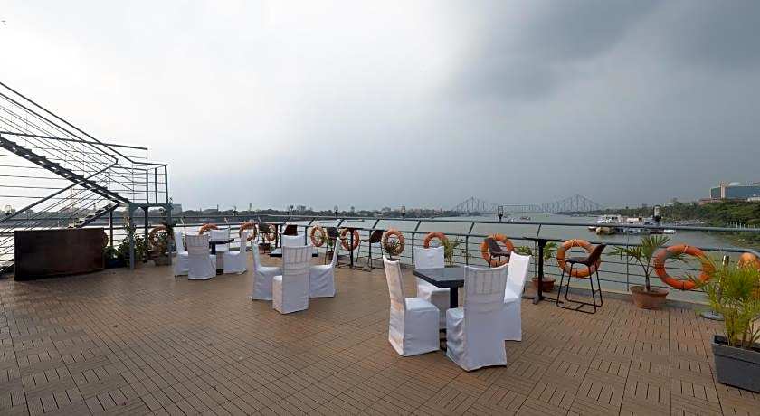 Polo Floatel Kolkata