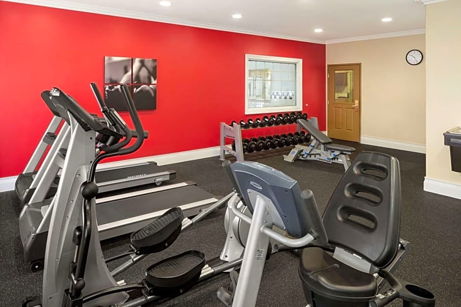 Country Inn & Suites by Radisson, Bloomington-Normal Airport, IL