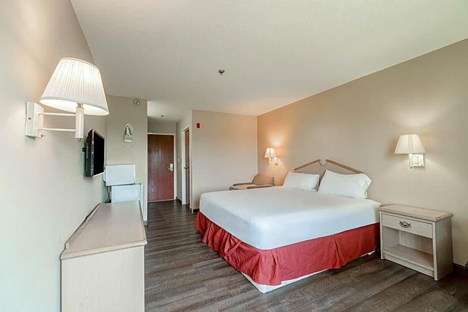 Capital O Fairway Inn - Baytown La Porte TX