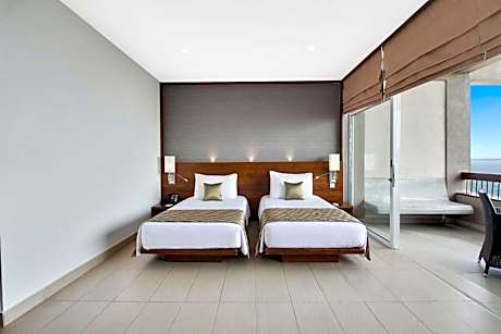 Superior Lagoon View