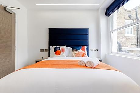 Upper Berkeley Hotel