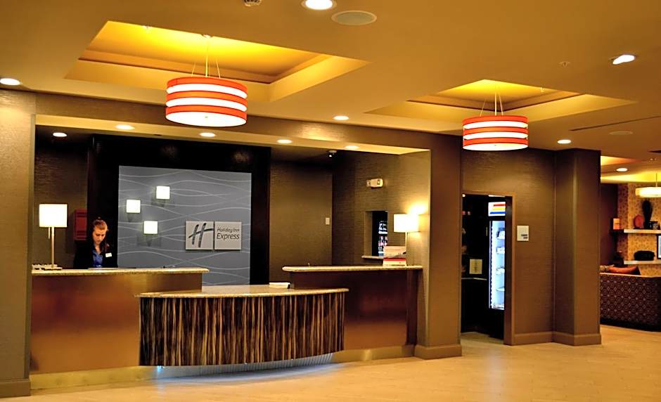 Holiday Inn Express Covington-Madisonville By IHG