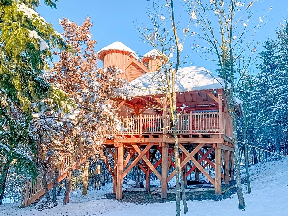 Cabane Château hôtel luxe avec spa privatif Aulteribe - Le Peydébé