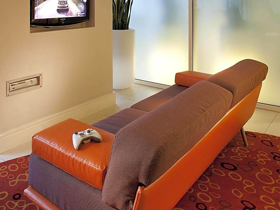 Novotel London Waterloo Hotel