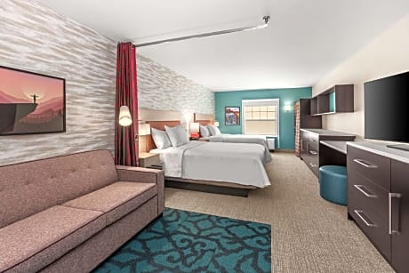 2 Queen Beds Studio Suite