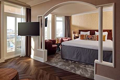 King Suite with Balcony