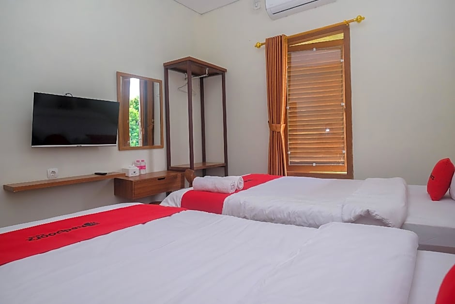 RedDoorz @ Gentan Raya by Joglomas