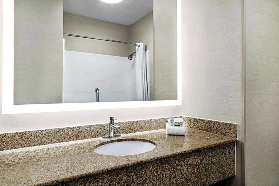 Wingate by Wyndham Fletcher at Asheville Airport