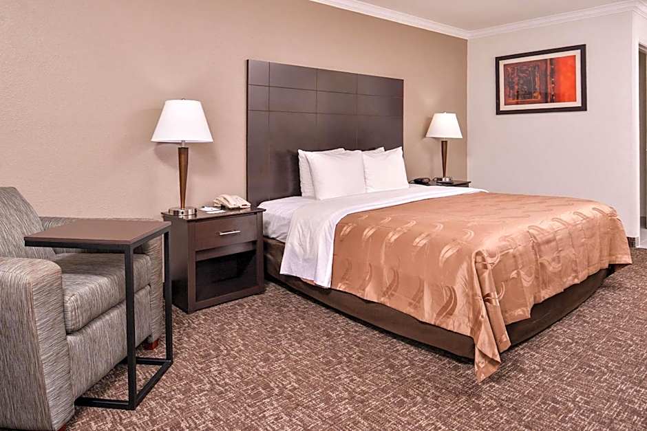 Quality Inn & Suites Beaumont