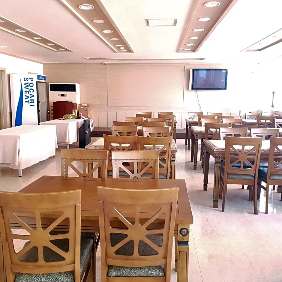 Goodstay Arirang Hotel