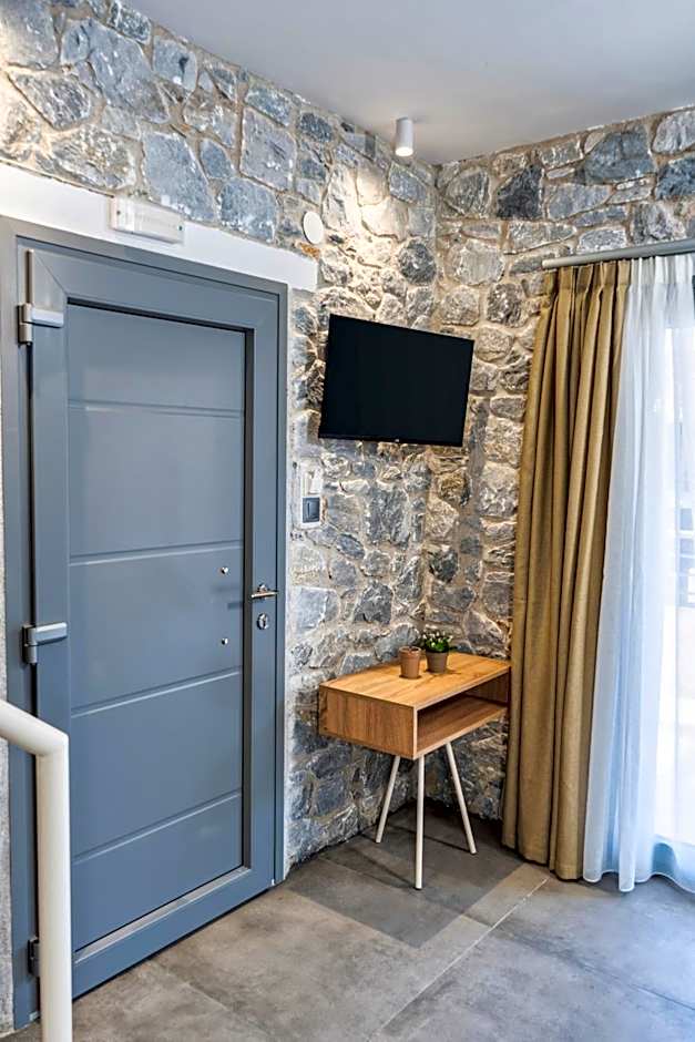 THALASSIA LUXURY APARTMENTS