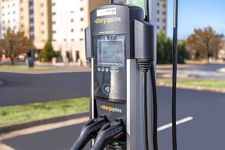 Holiday Inn Springdale-Fayetteville Area By IHG