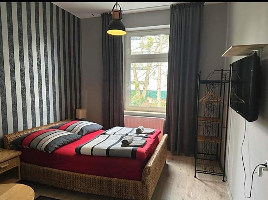 Adam's Hostel - Self Check-In & Only Private Rooms