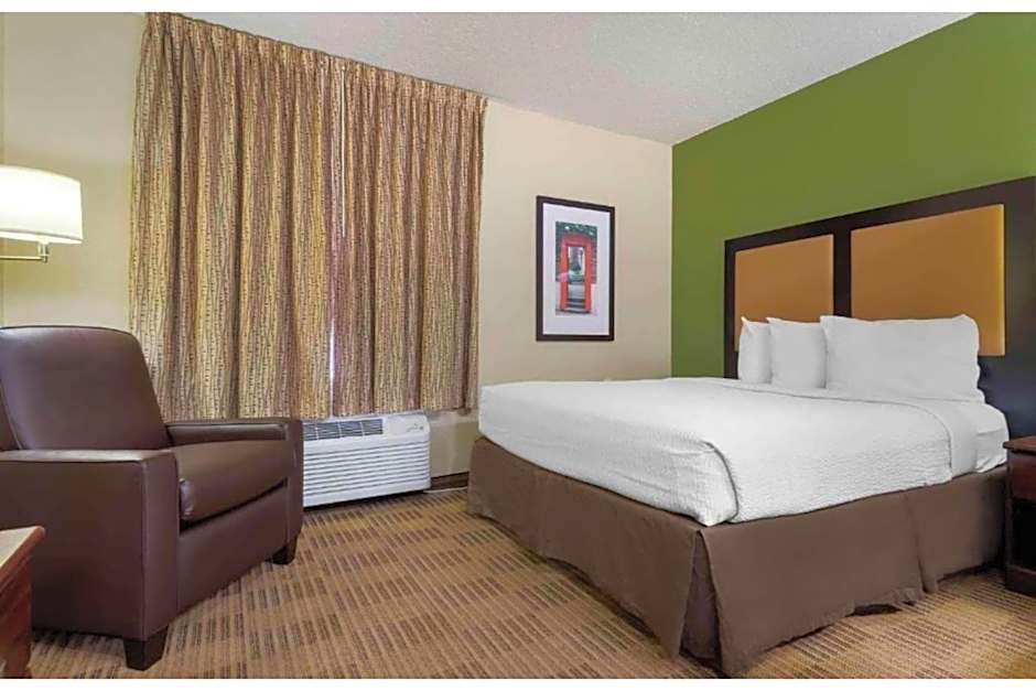 Studio 6 Extended Stay Rochester Greece NY