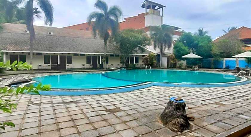 RedDoorz Plus @ Hotel Sofia Pangandaran