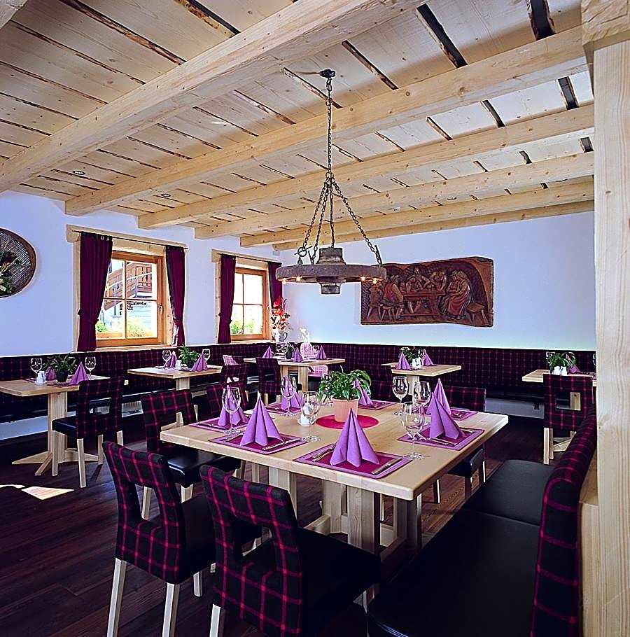 Apartments Restaurant Rusctlea