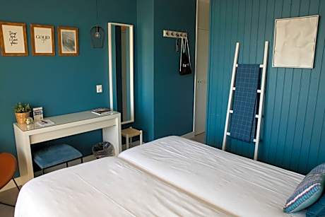 Small Double Room with Backside Balcony